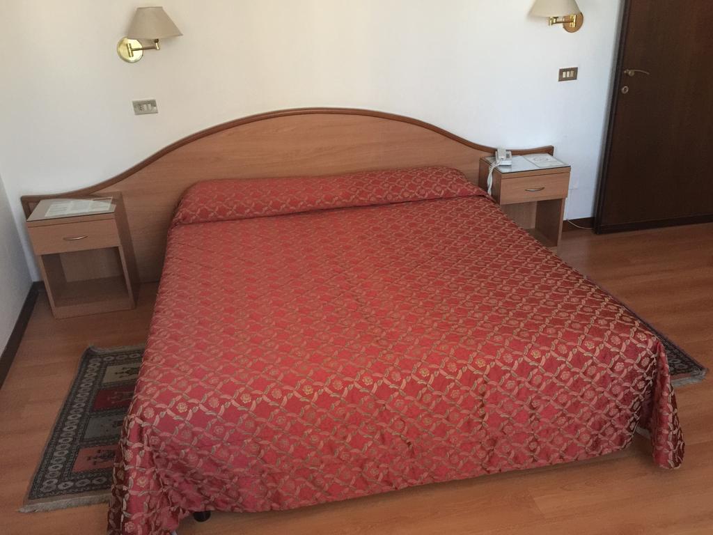 Hotel S.Antonio Padua Habitación foto